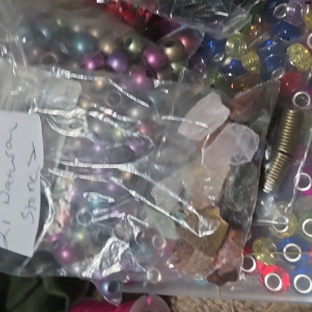 Huge Lot Of Jewerly Making Crafters Dream Lot. - Picture 6 of 6